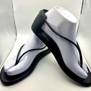 IPANEMA WITH STARCK COLLECTION SANDAL 2019